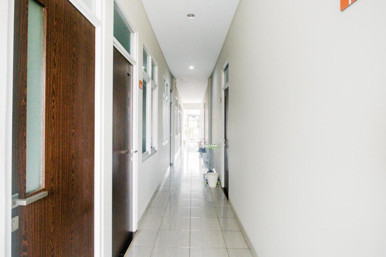 Oyo Life 3204 Beverly Park Бандунг Екстериор снимка