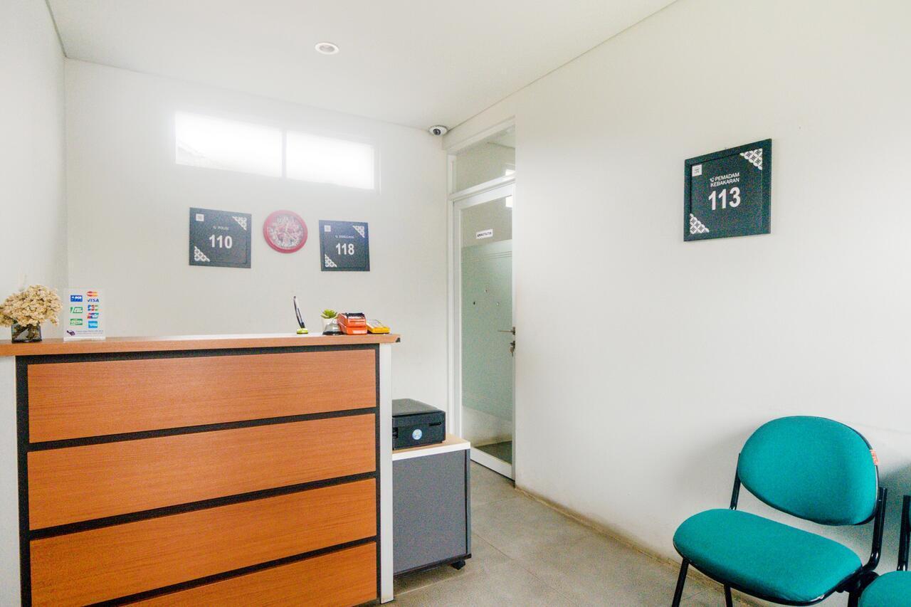 Oyo Life 3204 Beverly Park Бандунг Екстериор снимка